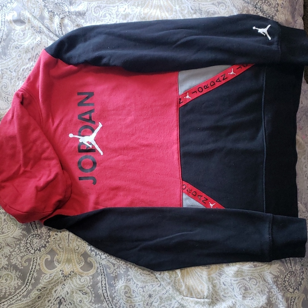 Jordan youth boys L hoodie